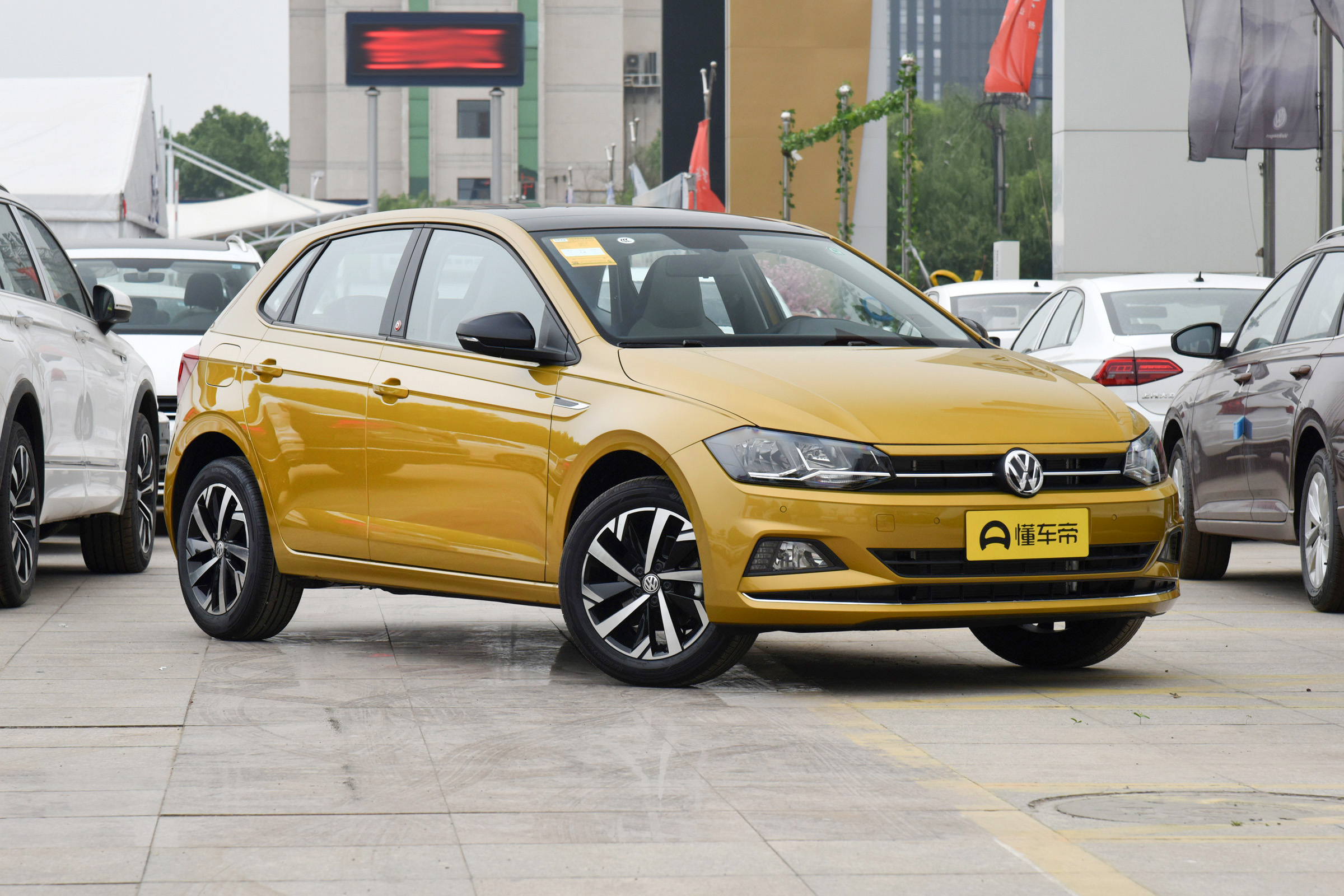 大众9万落地polo,09大众polo1.6自动当年落地多少钱