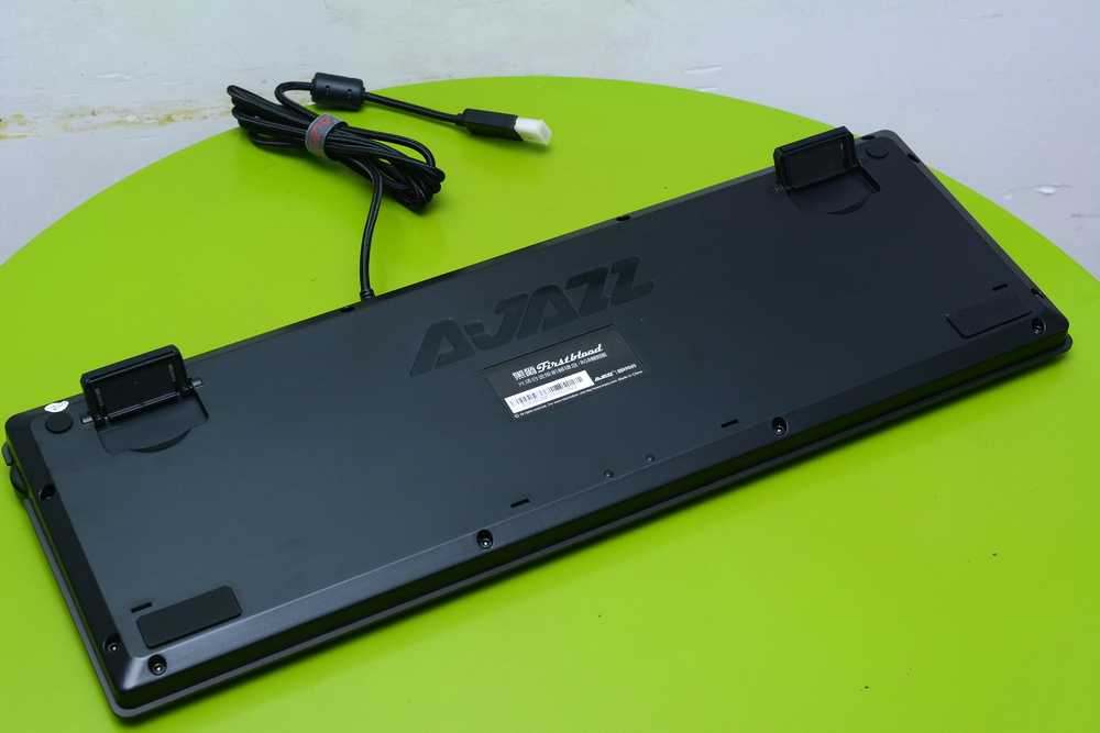 黑爵ak992三模机械键盘上手简评,黑爵机械键盘ak996测评