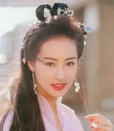 嘉玲是谁徒弟,嘉玲的扮演者是谁