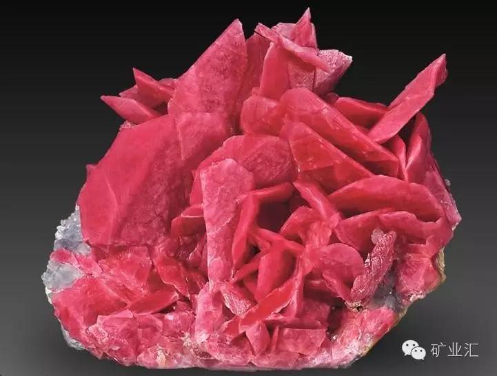 菱镁矿和菱锰矿,菱锰矿矿石图片