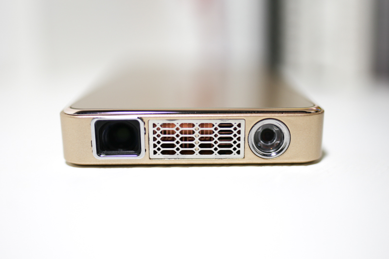 和小媚一起看电影！神画小媚微投体验