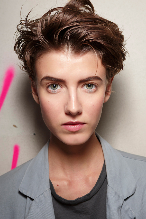 女生超短发结婚造型,短发新娘不用假发的简单造型