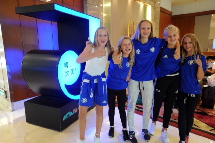 沈阳哥德杯美食花絮：小球星居然也喜欢沈阳撸串