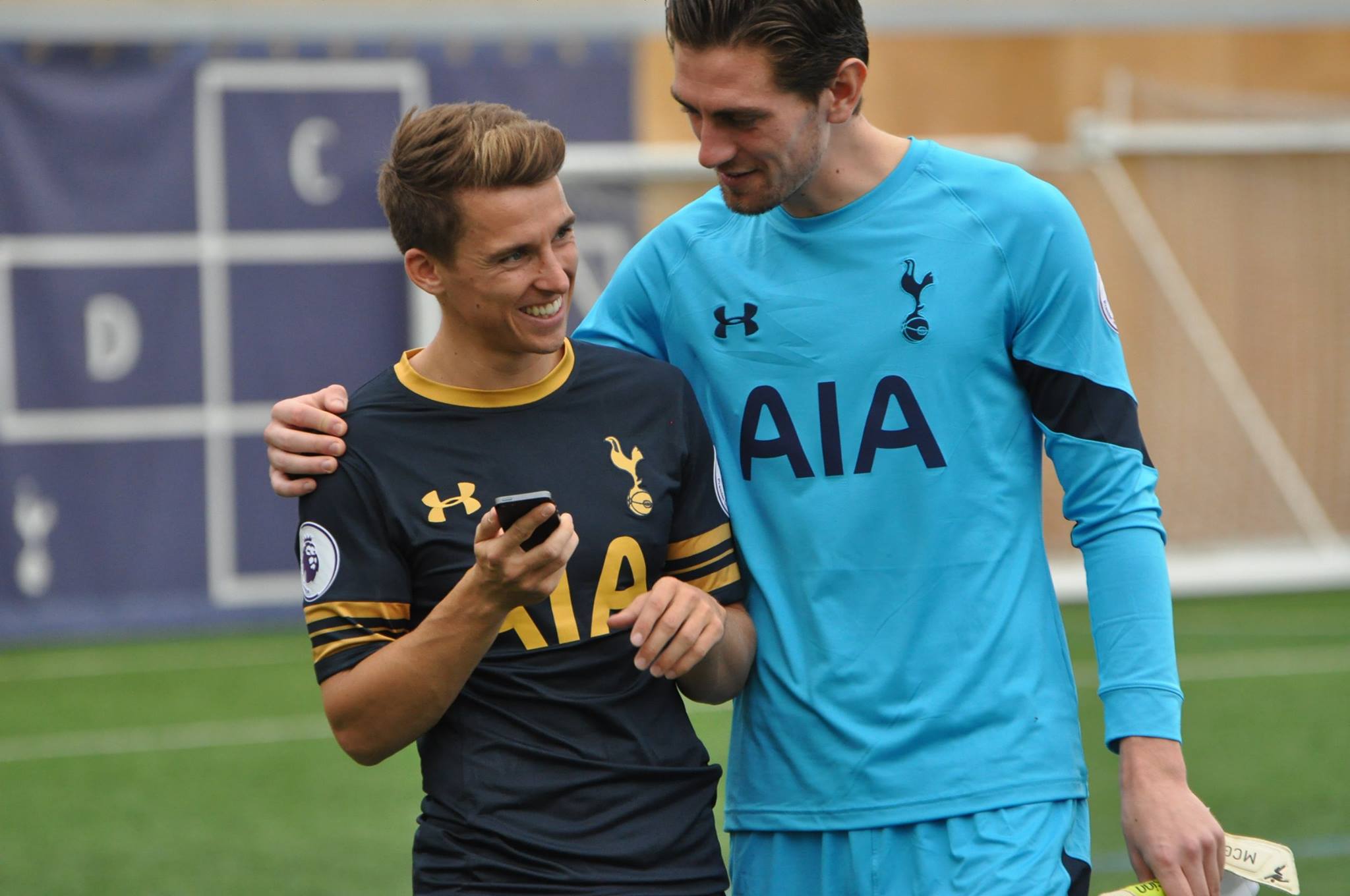 热刺19-20赛季球衣,热刺22-23第二客场球衣