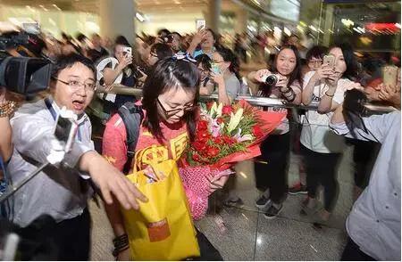 吃瓜群众来了完整视频,吃瓜群众来吃瓜