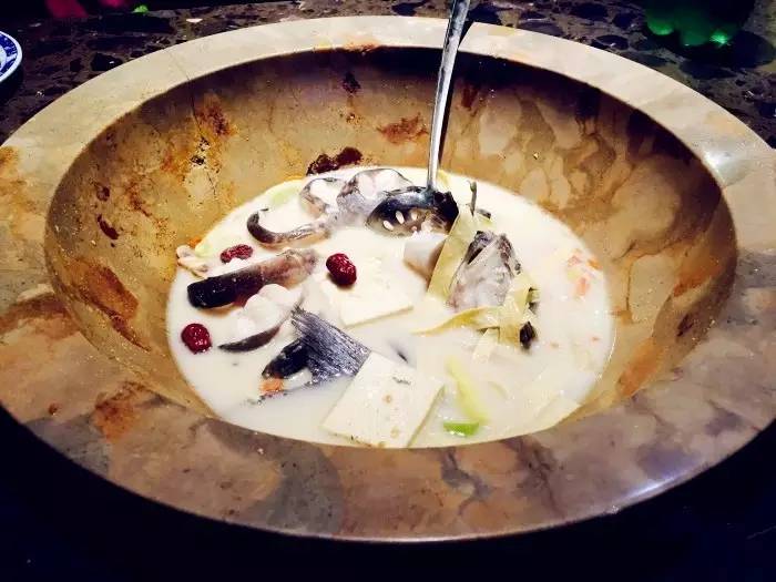 今天虹口足球场,虹口足球场坐满的盛况