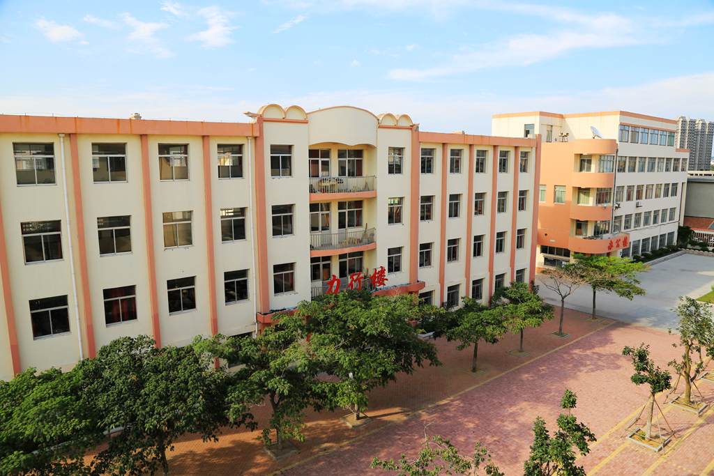 山东省威海市文登区七里中学介绍,威海市文登区七里中学转第二中学