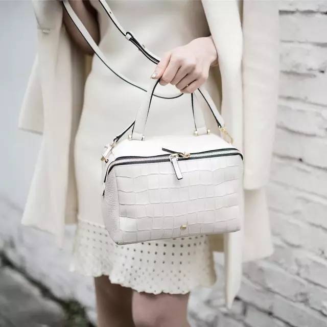 朴信惠、秀智、宋慧乔，韩剧女主背的包都扒出来啦！