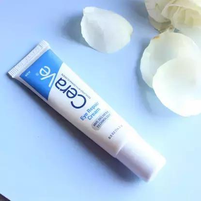 让眼下饱满眼霜,双眸更闪亮眼霜