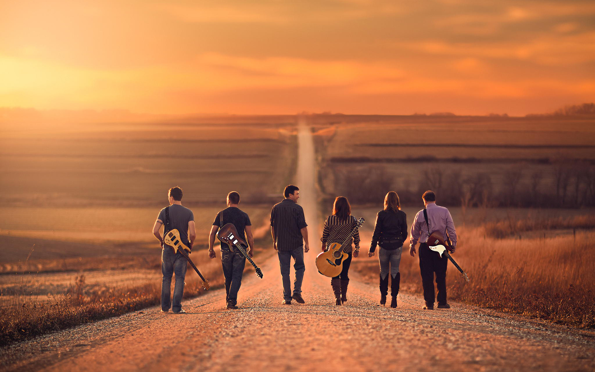 名家经典美文2000字以上,名家名篇经典美文及赏析