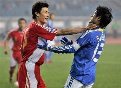 盘点足坛那些打架暴怒的时刻,足坛十大斗殴狠人