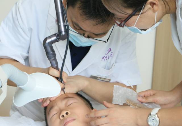 寻乌县小鱼儿,小鱼儿护长江捐款活动