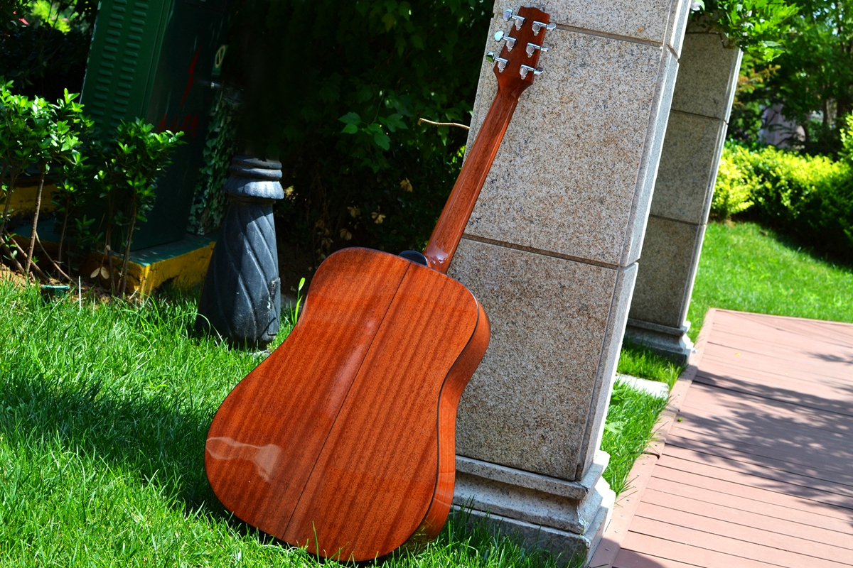 有声有色，久弹不累：乐果D10，吉他初学者的明智之选