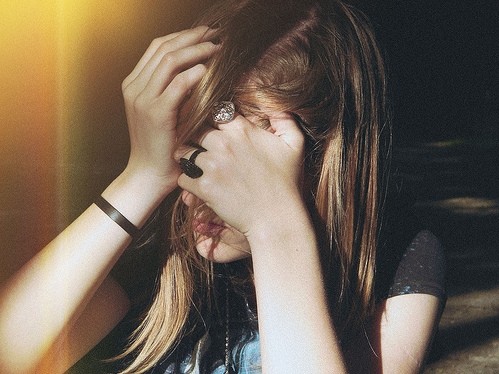 适合qq空间发的说说带图片伤感的,适合发qq空间的说说伤感