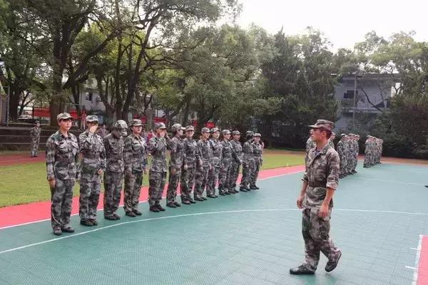 117医院82名医技药新聘人员顺利通过考核，年龄最小的21岁