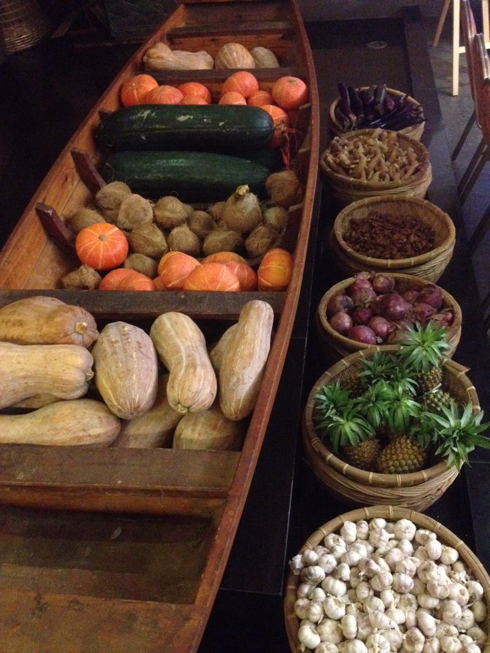 雷州樟树湾大酒店价格,雷州樟树湾大酒店有特大饭桌吗