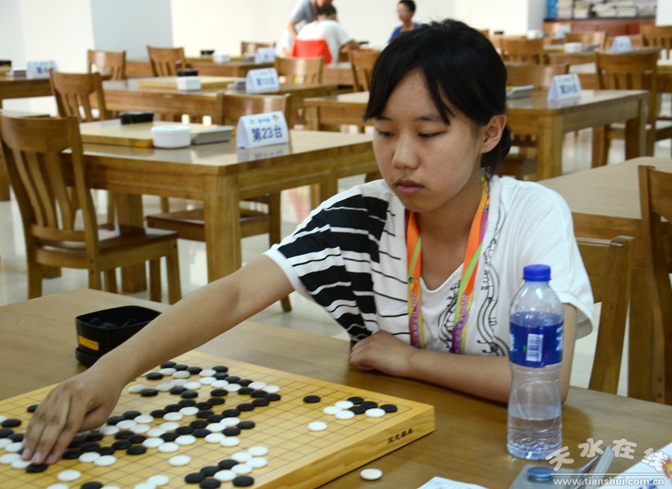 甘肃省第三届中学生运动会8月9日比赛掠影,组图