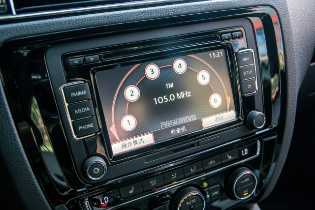 一汽大众速腾gli测评,试驾速腾gli