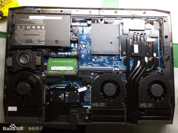 2万多的神舟笔记本,玩LOL是什么感觉?附赠*力暴**拆机