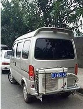 遇见一辆豪车,遇见一辆很酷的车