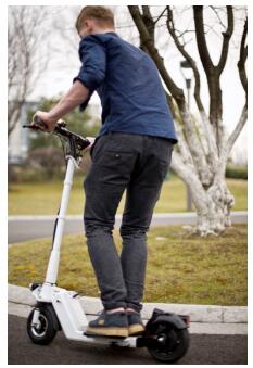 爱尔威智能车,爱尔威智能代步车