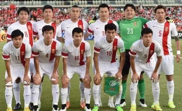 国足阿迪达斯,阿迪国足球衣