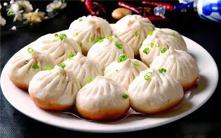 在南京吃两笼屉包子,在南京吃蟹黄汤包原声视频