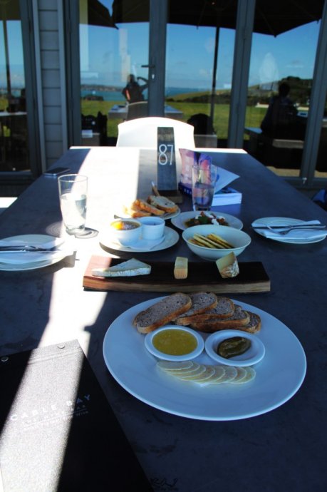 到怀希基岛,品酒-看海