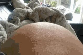 如何教孕妇感受胎动,怎样从胎动知道小孩是否聪明