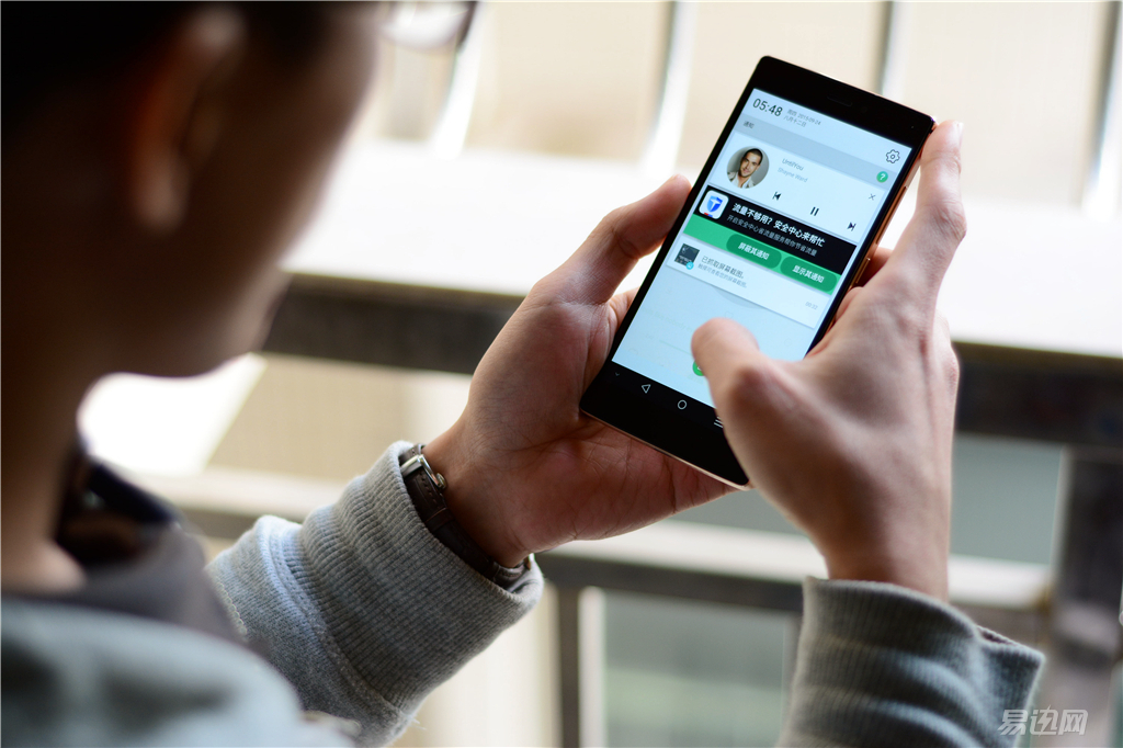 做工精致的千元机,青葱metal手机拆机