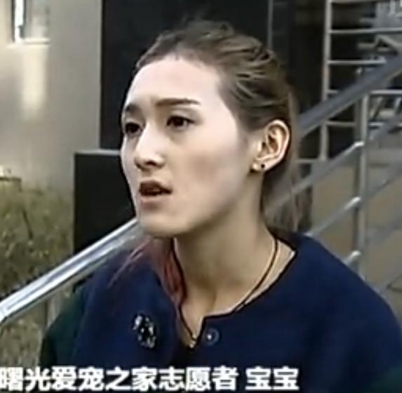 某小区业主打流浪狗,物业打小区流浪狗