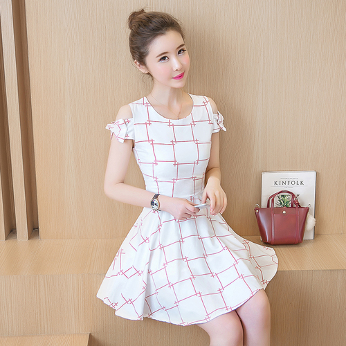 你穿上小时候梦想的公主裙了吗,女孩为了圆公主梦打造12套公主裙