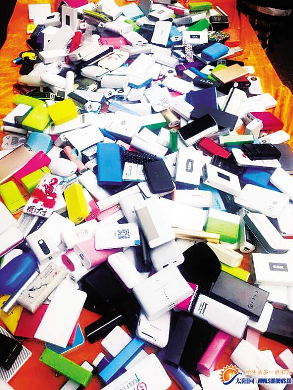 机场每天有数百充电宝被“拦截”这些充电宝去哪了？