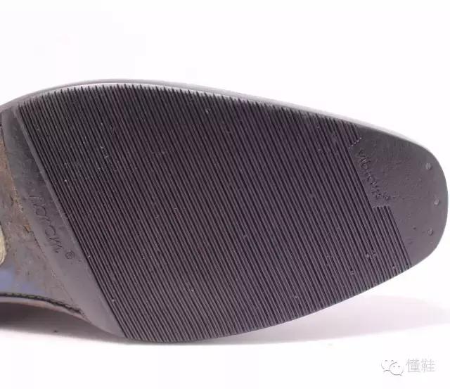 新买的皮鞋为什么要钉前掌 (皮鞋有必要贴鞋掌吗)