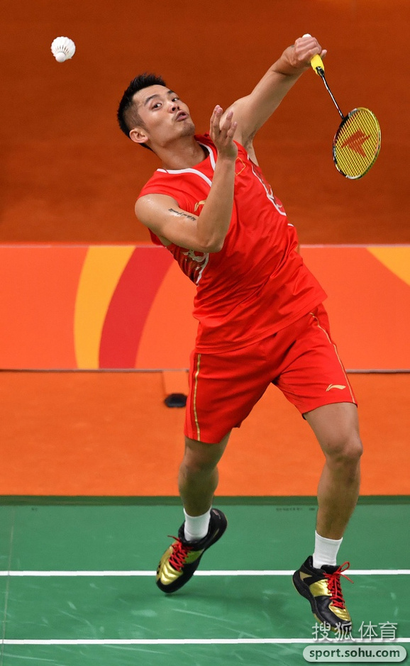 羽毛球怎么增加打球爆发力,如何用羽毛球拍训练羽毛球爆发力