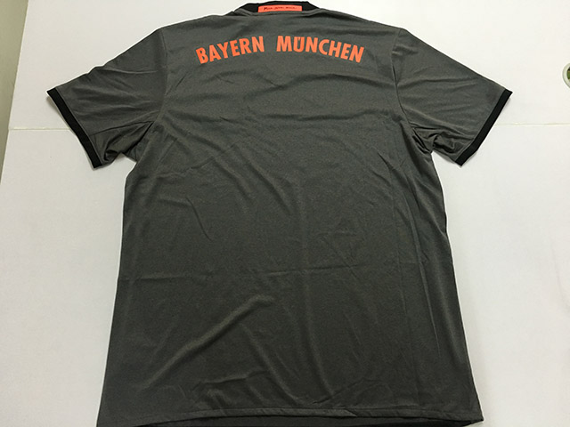 拜仁球衣1617鉴别,拜仁主客场球衣