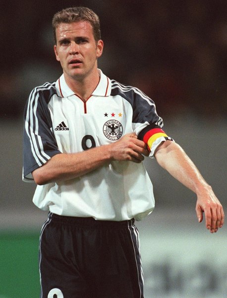 卡恩和诺伊尔谁是德国最佳门将,卡恩门将厉害吗