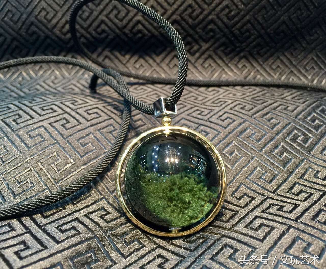 绿幽灵鬼佬财神手串,绿幽灵称鬼佬财神是巴西绿吗