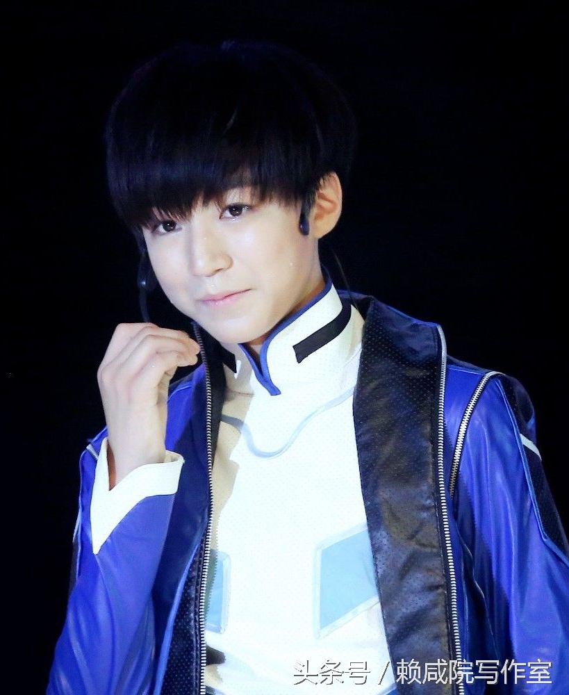 鏃犲敖澶╃伅楣挎櫁鏉庢槗宄拌档涓介,璧典附棰栭箍鏅楁潕鏄撳嘲