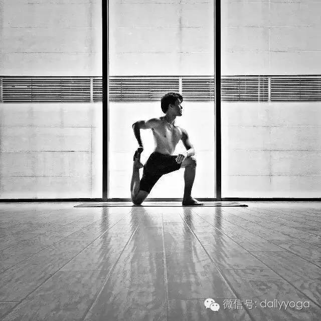 山式是瑜伽最基础体式,基础好看的瑜伽体式