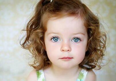 秋天小孩洗头掉几根头发正常不,秋天头发掉得厉害怎么办