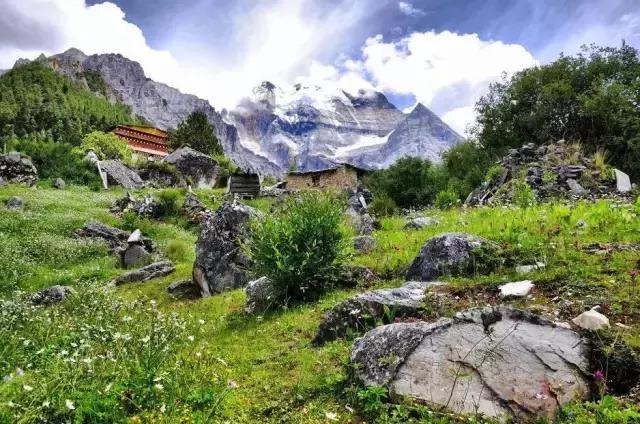 到底是去西藏还是去川西,西藏与川西这辈子总要来一趟吧