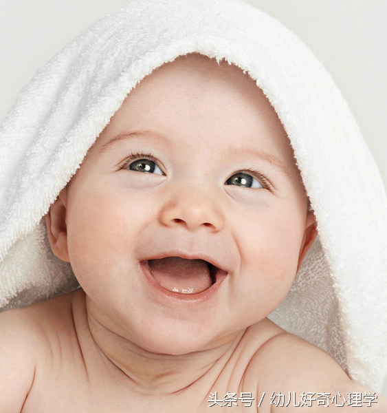 婴幼儿舌头发黑是怎么回事,婴幼儿舌头发紫的图片