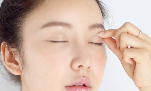 护肤眼部紧致,护肤化妆品断舍离