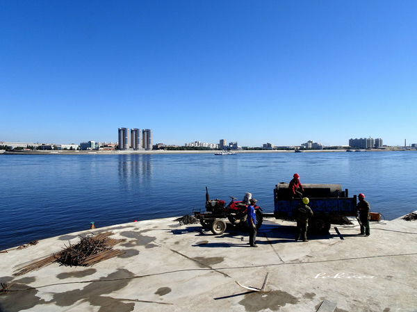 额滴个神!一枚老男人居然在黑河疯狂购物直到手软!