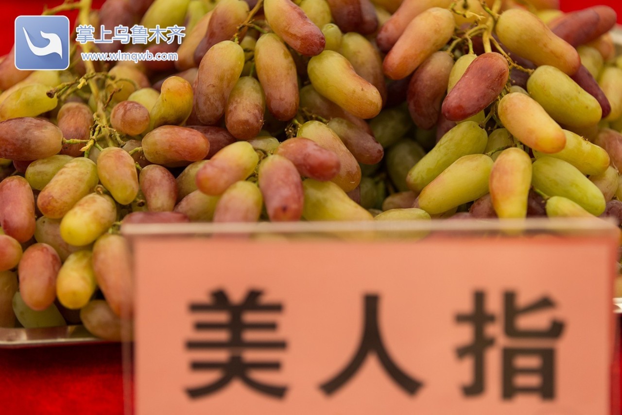 自带花香味的葡萄你吃过吗,吃葡萄不吐葡萄皮的葡萄怎么挑