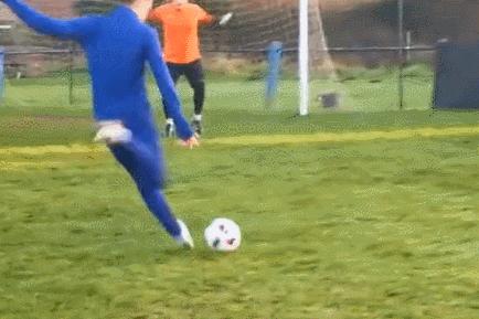 伊瓜因决赛三次单刀,伊瓜因单刀机会