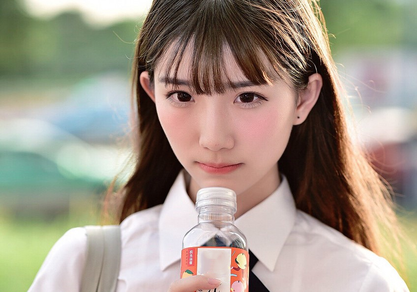 小说：屌丝突然有钱了，居然花巨资买催眠曲装逼