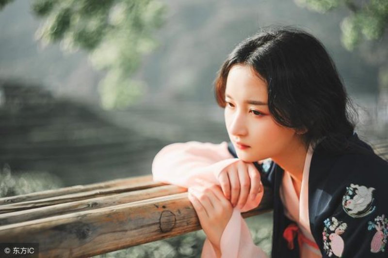 小说：苏木用火做熟食，香味吸引了整个部落的注意