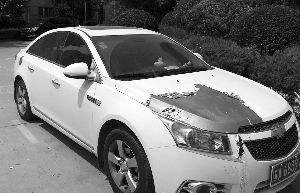 白色汽车发黄有什么好办法处理,白色车氧化发黄怎么办